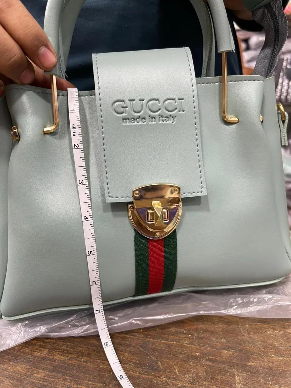 5 Pieces Handbag Set is a complete collection of stylish bags designed for modern women.