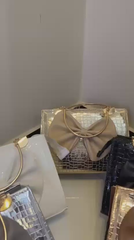 Crocodile Bow Handbag Elegant Stylish And Durable Design For Fashionable Daily Carry And Special Occasions - Black